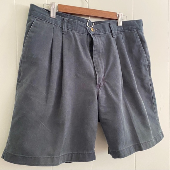 Timber Creek by Wrangler Men’s Navy Front Pleated Shorts. Size 36 - Picture 3 of 10